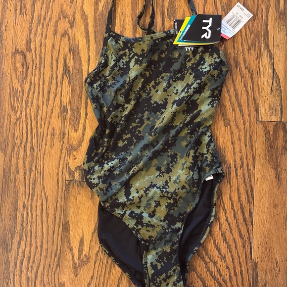 TYR Swimsuit Cross Cut Fit  One Piece Digi Camo 34 NWT Size 34 MSRP $55 - Picture 1 of 3